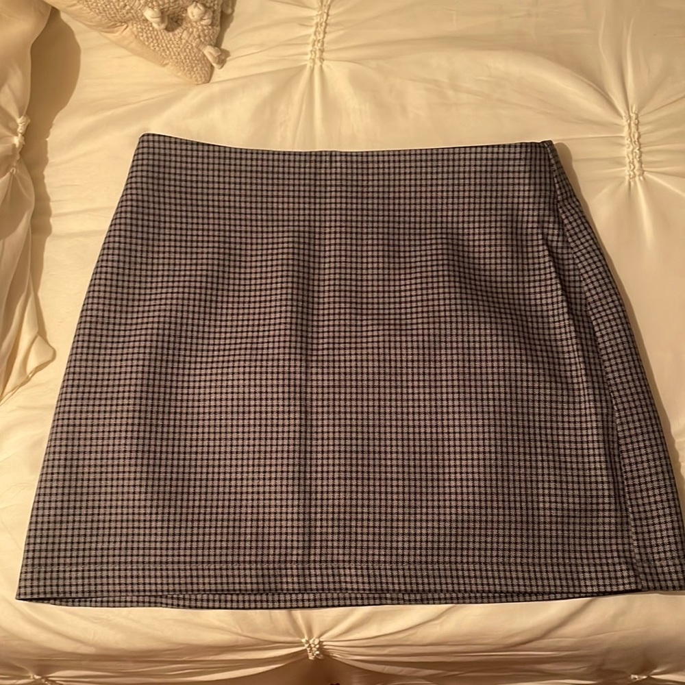Houndstooth mini skirt, urban outfitters